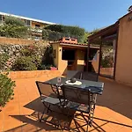 900 M Du Centre Et Plages, Piscine, Parking