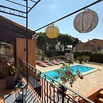 900 M Du Centre Et Plages, Piscine, Parking *