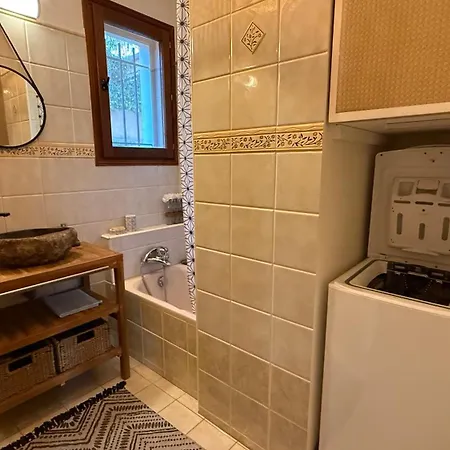 900 M Du Centre Et Plages, Piscine, Parking *